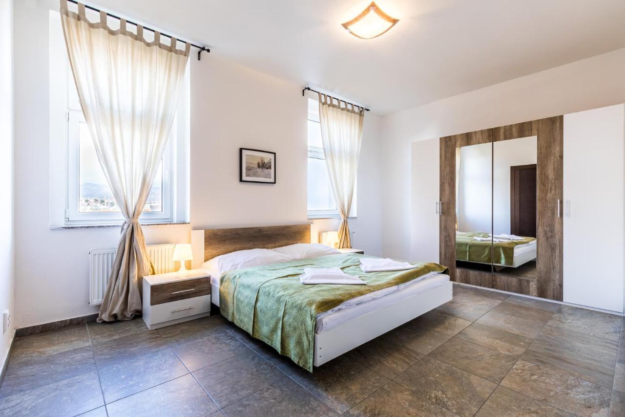 Teplice Apartments U Schodu Buitenkant foto